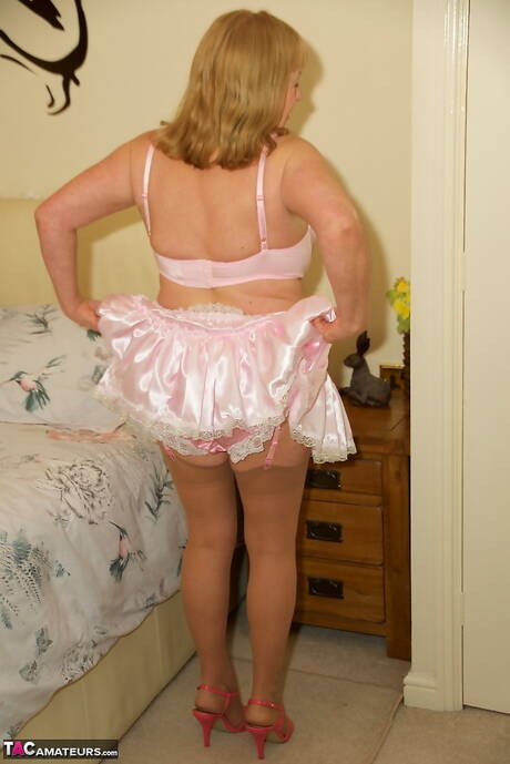 TAC Amateurs pleased to share with you a free picture gallery with Speedybee xxx gallery 271548